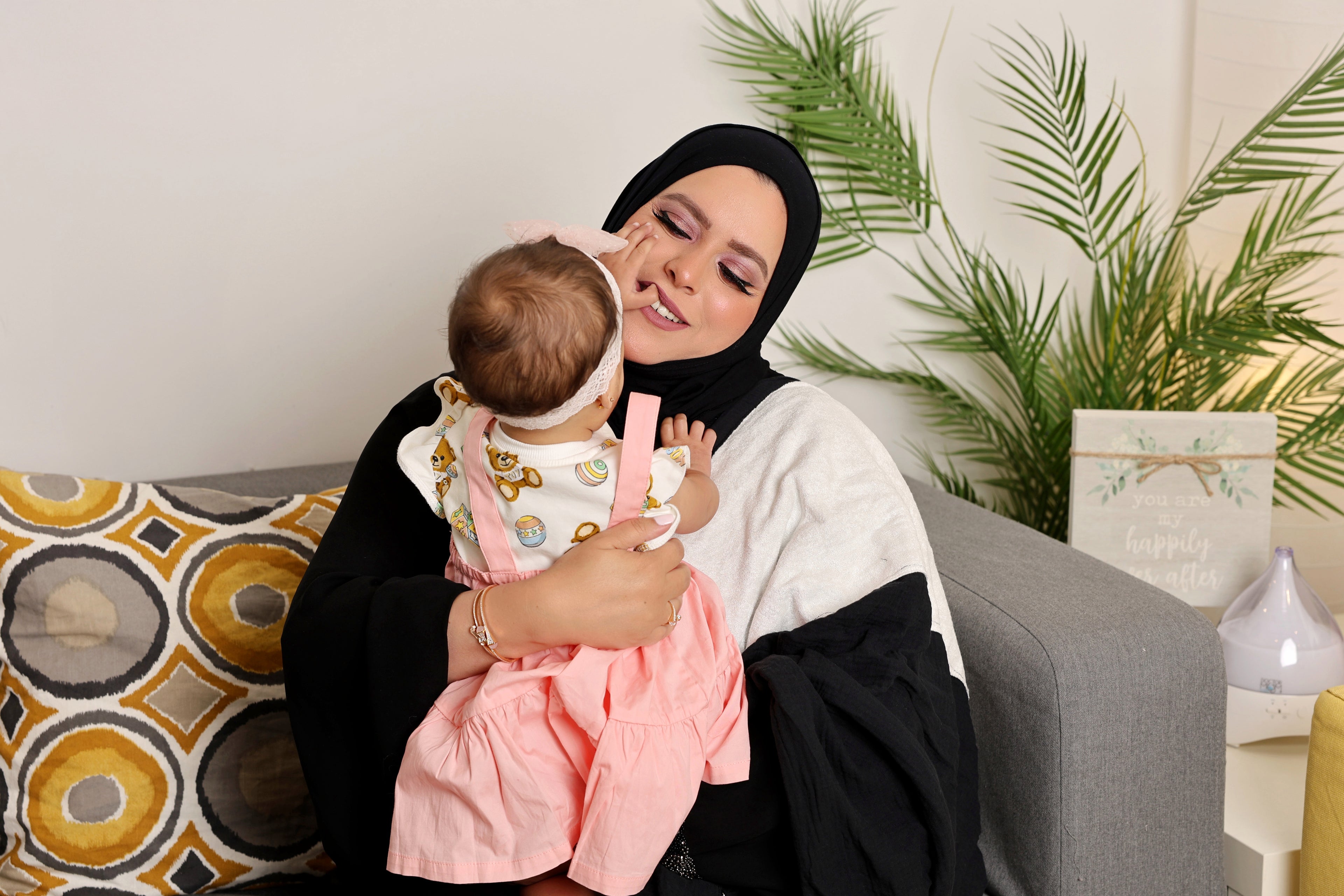 Black Breastfeeding Cover